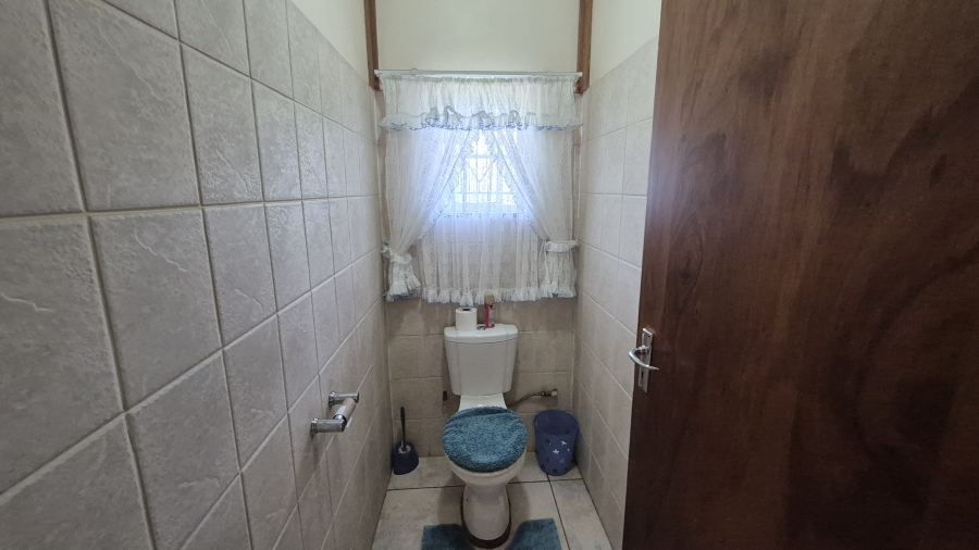 4 Bedroom Property for Sale in Jim Fouchepark Free State